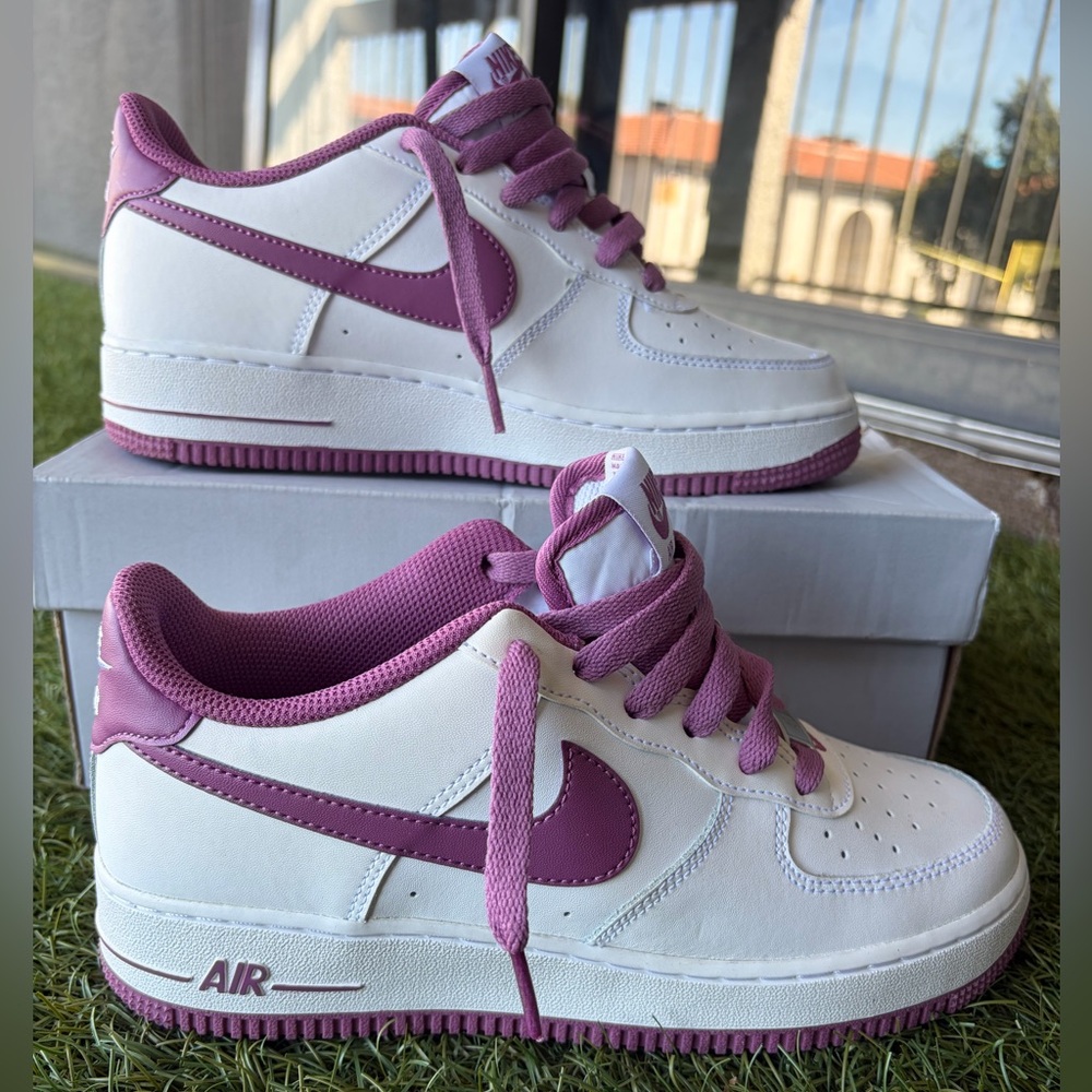 Nike Air Force 1 '06 'White Light Bordeaux' -GS NWT - Kids:6Y Women:7.5 Men:6